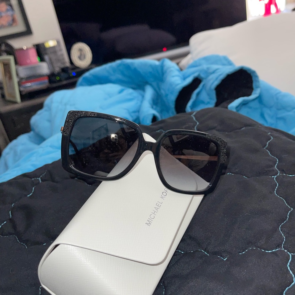 Michael Kors Sunglasses - Picture 2 of 3